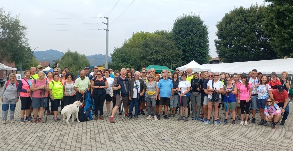Passi nel verde e profumo di mela: il successo della Camminata del Pom Matan